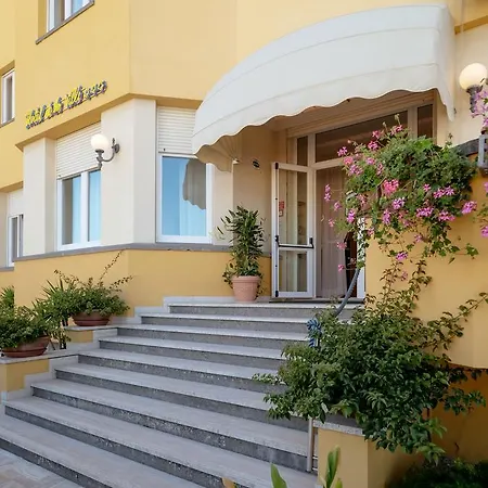 Hotel De La